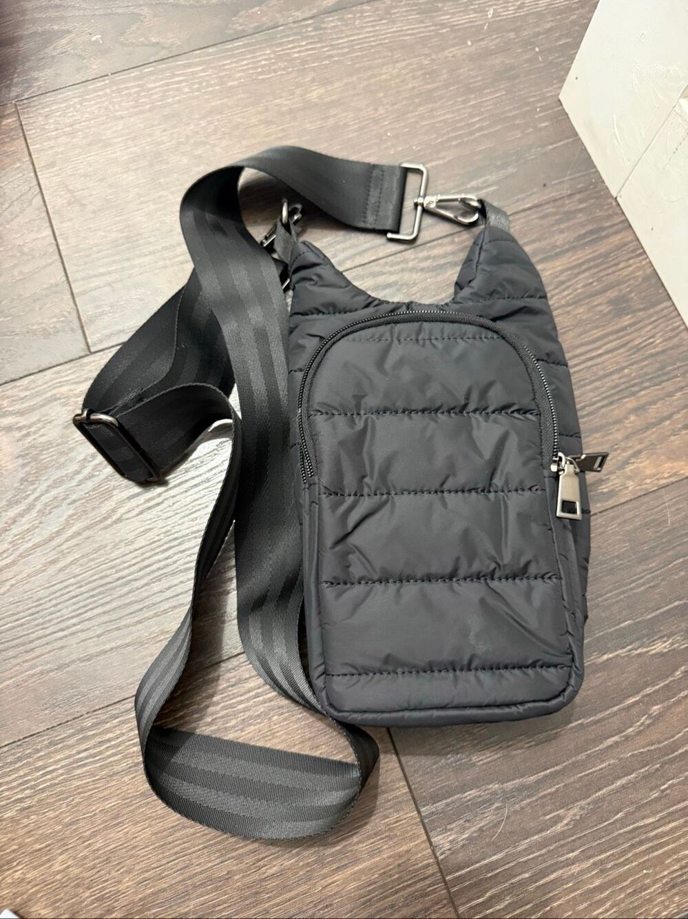Wanderfull Puffer Sling Crossbody Water Bottle Holder Bag Black